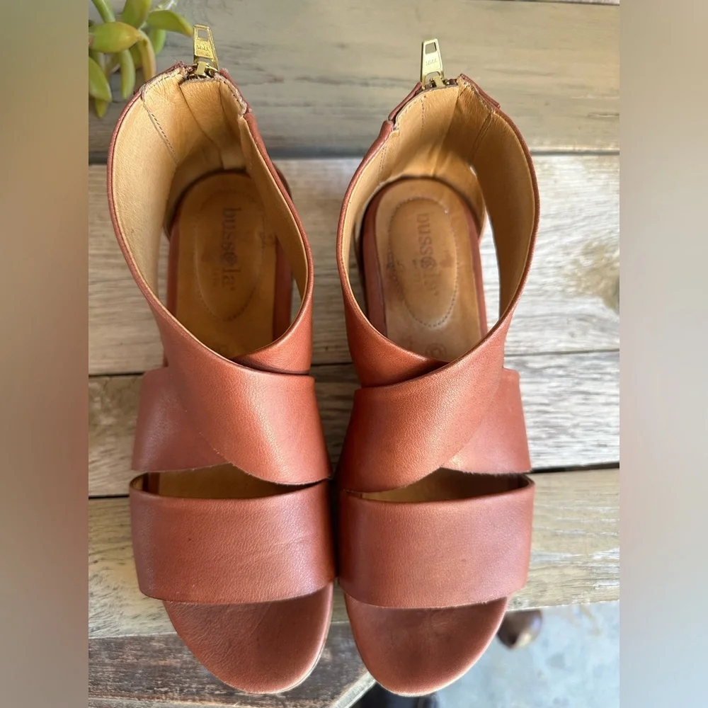 Women's Bussola Tan Leather Sandals Size 39 - Picture 8 of 8